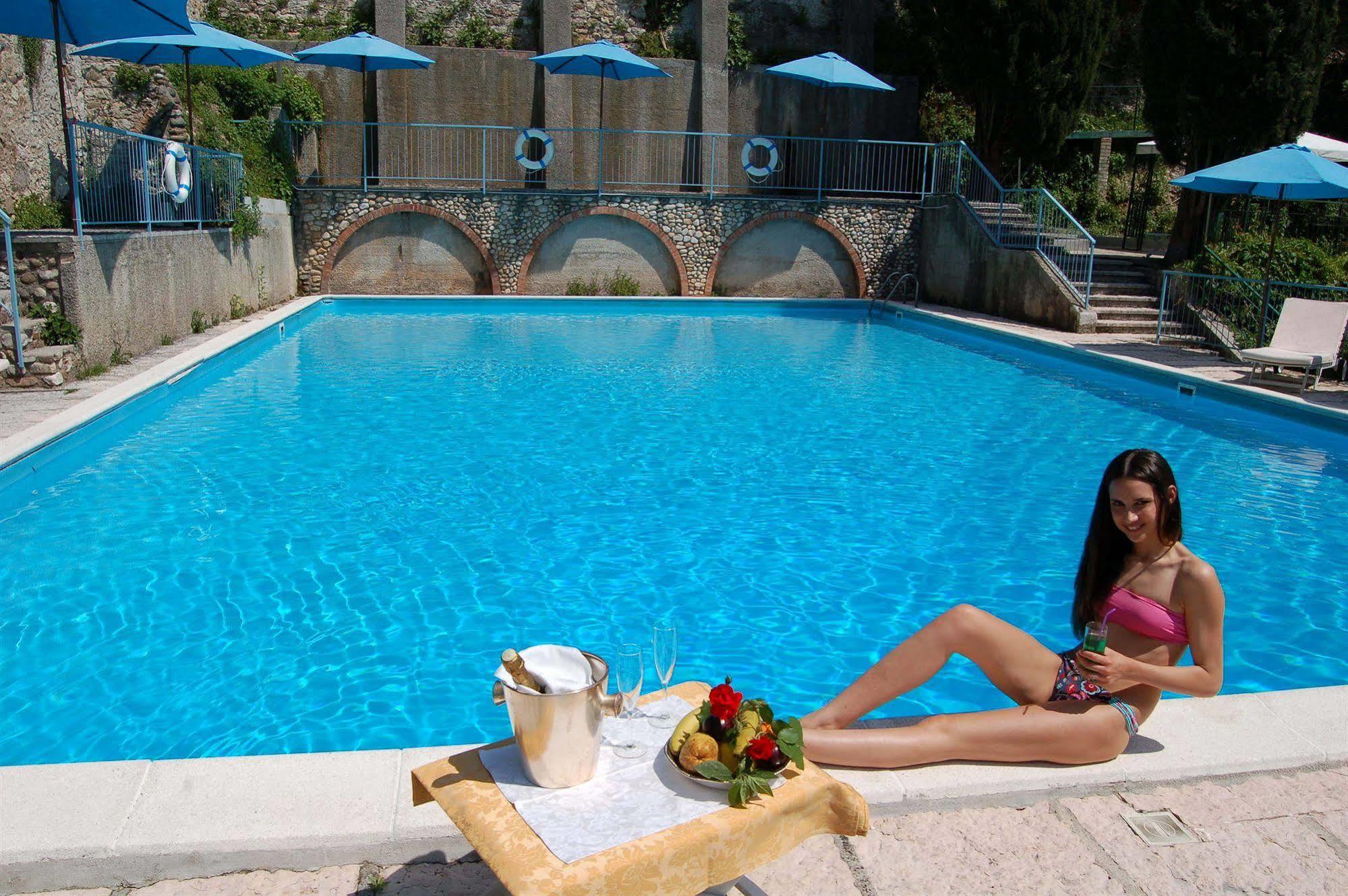 Hotel Broglia Sirmione Exterior photo
